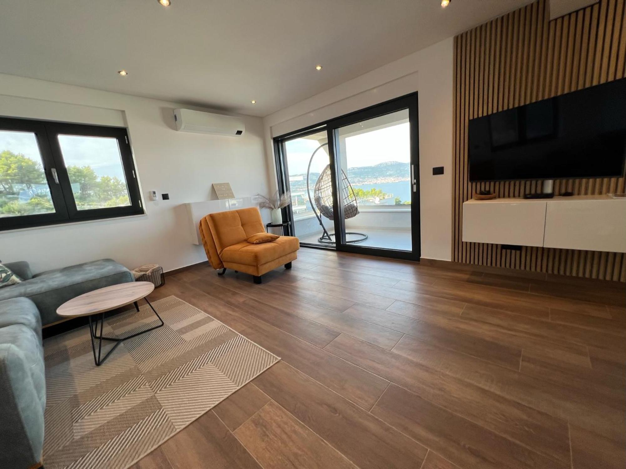 House & Home Slatine Exterior foto