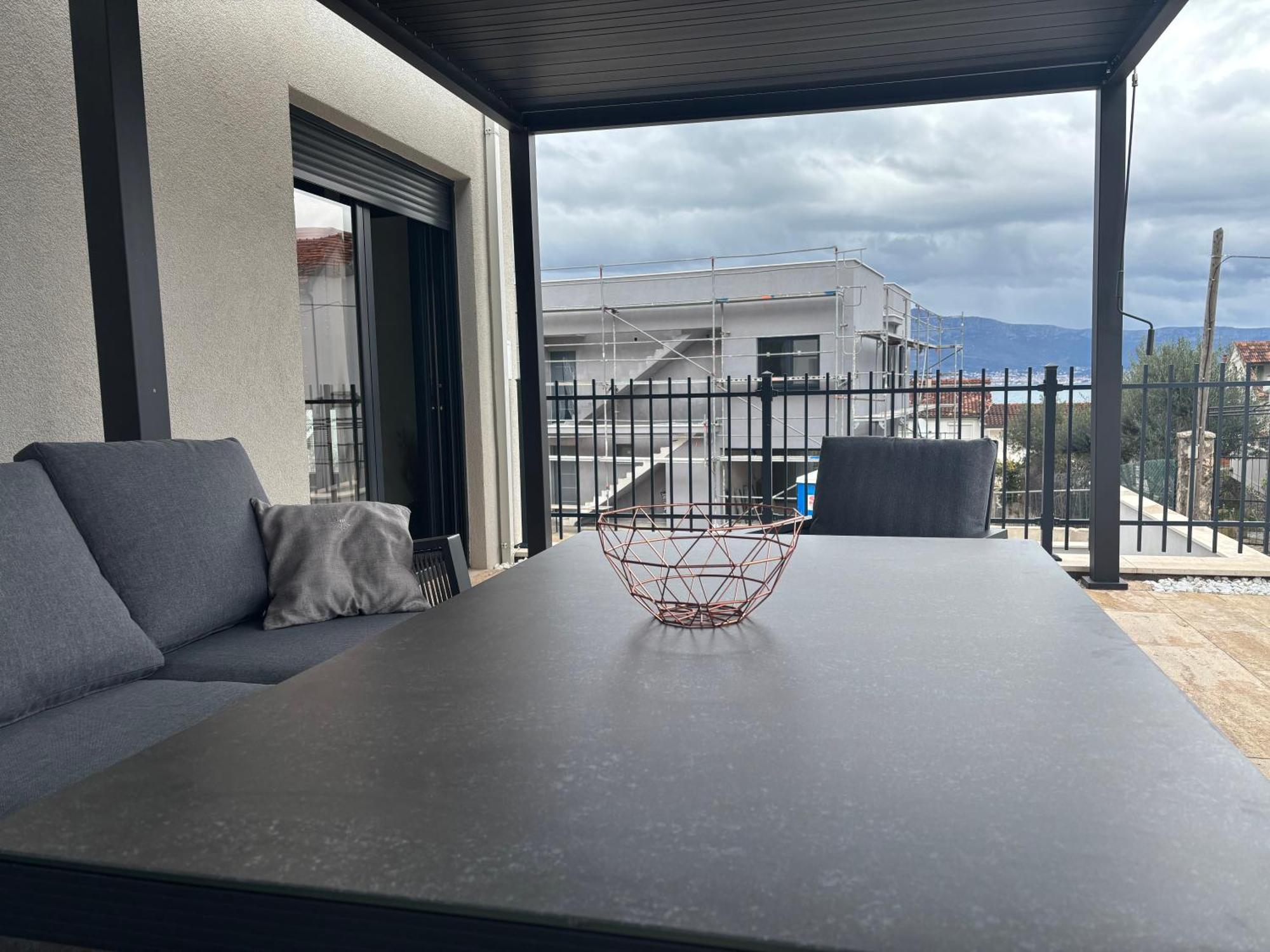 House & Home Slatine Exterior foto